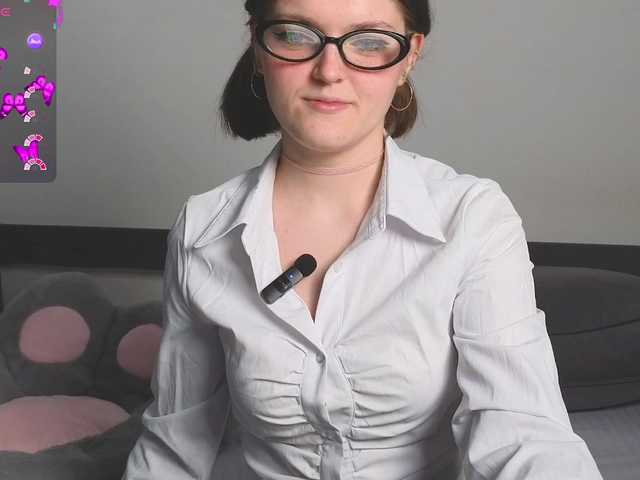 Annpopsy's BongaCams show and profile