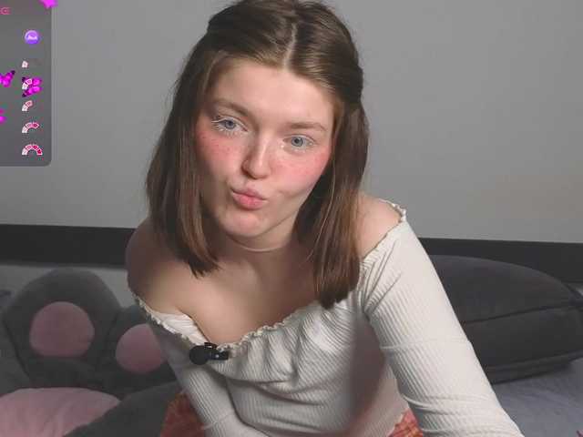 Annpopsy's BongaCams show and profile