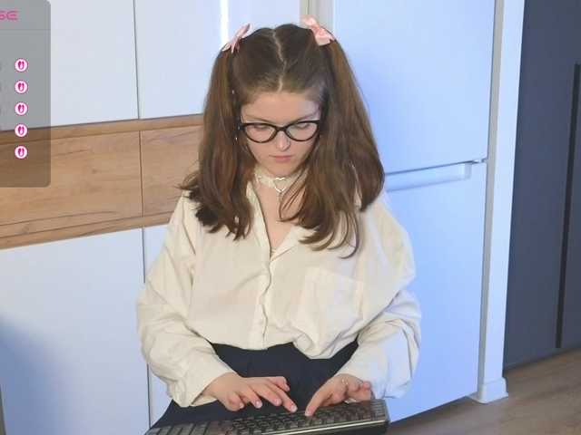 Annpopsy's BongaCams show and profile