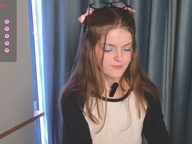 Annpopsy's BongaCams show and profile