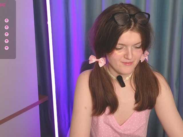 Annpopsy's BongaCams show and profile