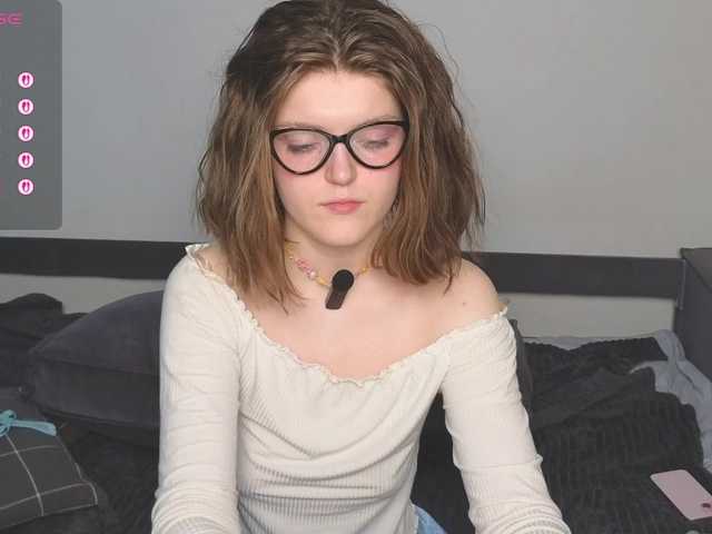 Annpopsy's BongaCams show and profile