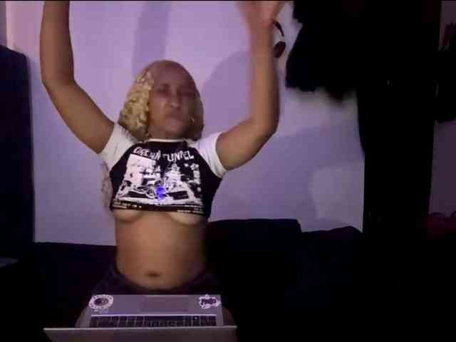 JanessaBedolla webcam