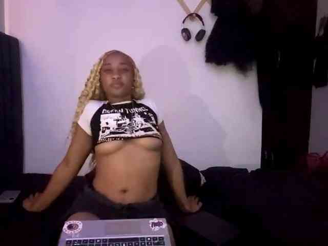 JanessaBedolla webcam