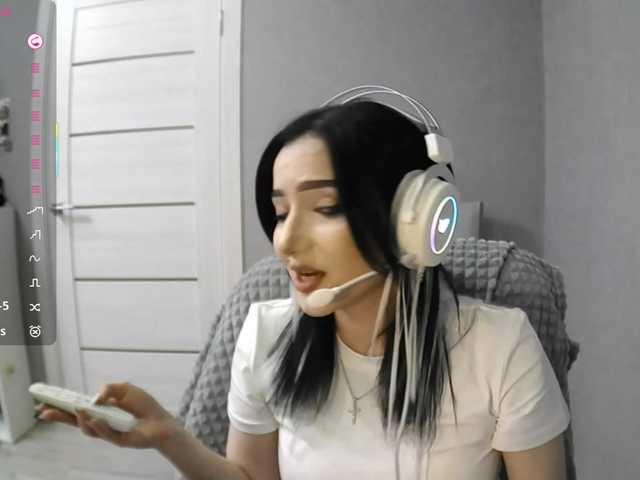 TamicaGutteridge's BongaCams show and profile