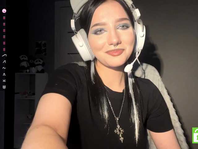 TamicaGutteridge's BongaCams show and profile