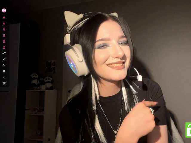 TamicaGutteridge's BongaCams show and profile