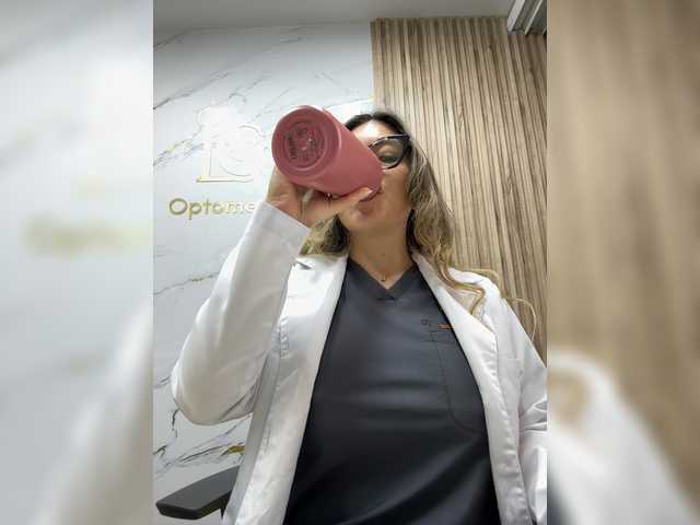 FERNANDA16's BongaCams show and profile