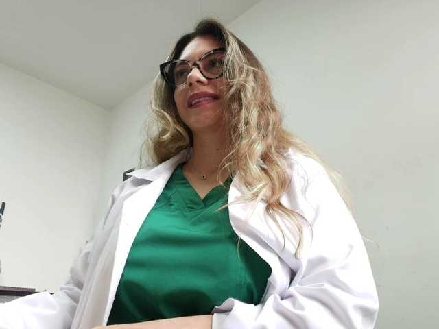FERNANDA16's BongaCams show and profile