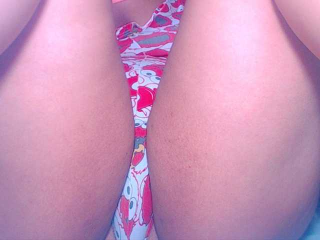 LunaRusell77's BongaCams show and profile