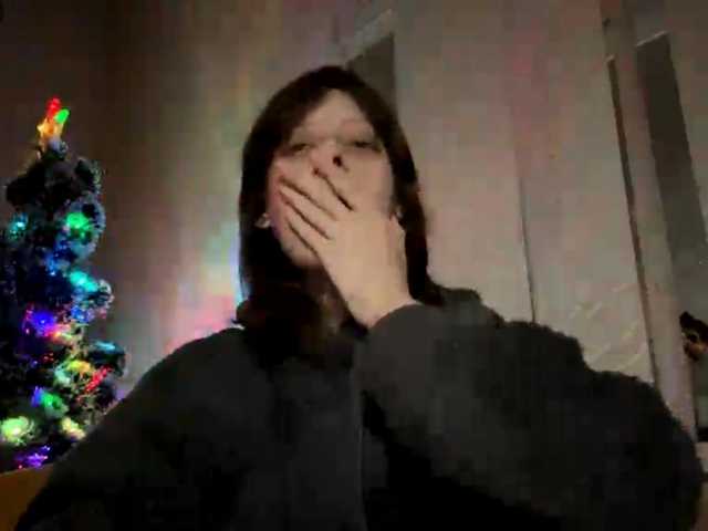 LynellGarzia – webcam model profile photo