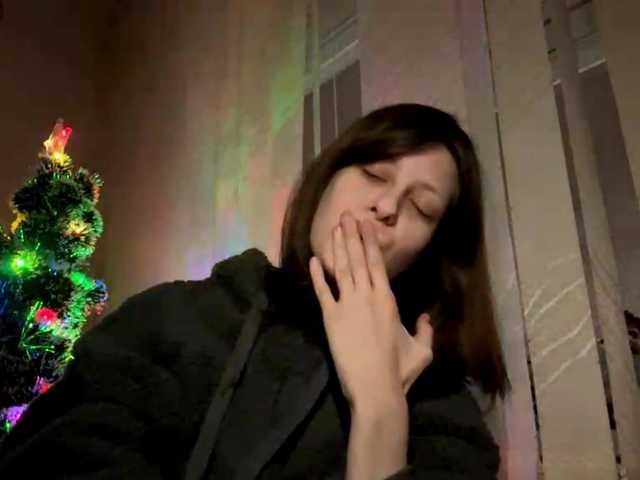 LynellGarzia – webcam model profile photo