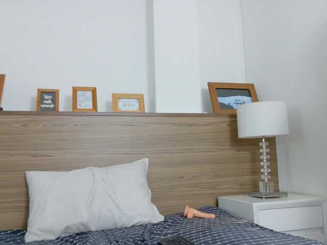 KittyMoon-1's BongaCams show and profile