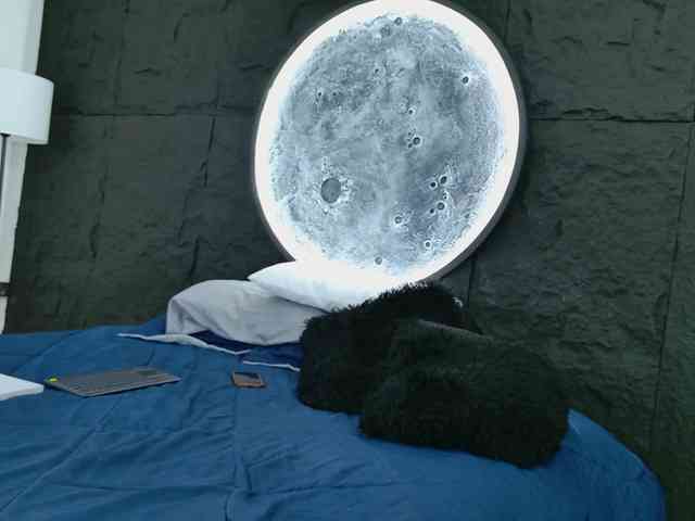 HANNAAQUEEN HANNAAQUEEN