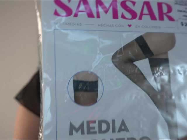 Isabellagomezof's BongaCams show and profile