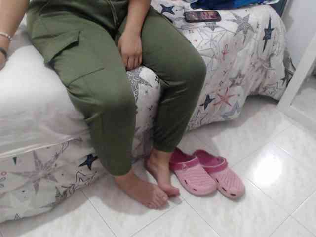 Megansweetcome webcam