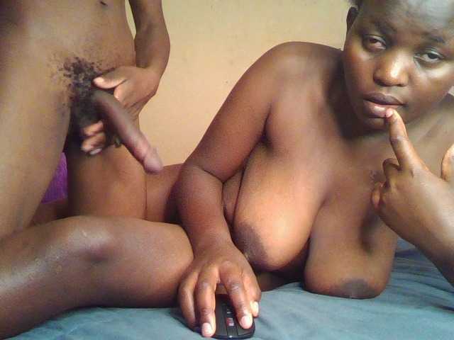 Golila22's BongaCams show and profile