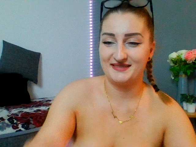 dixielaryss's BongaCams show and profile