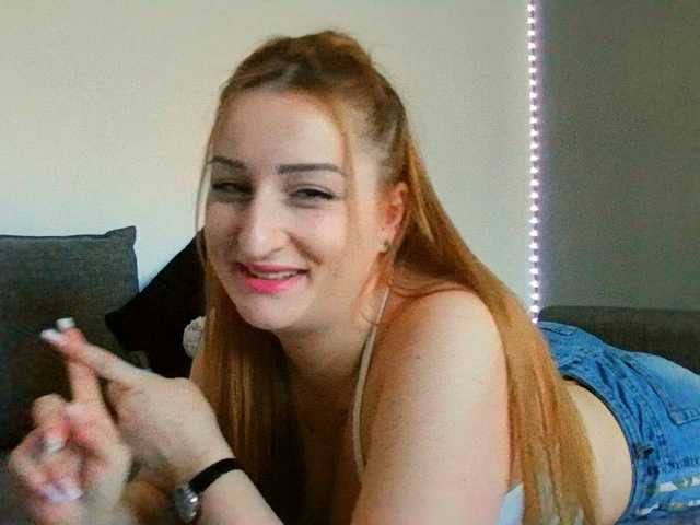 dixielaryss's BongaCams show and profile