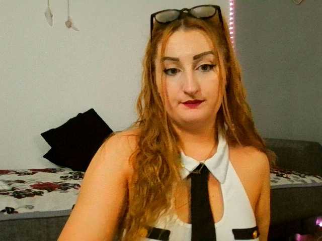 dixielaryss's BongaCams show and profile