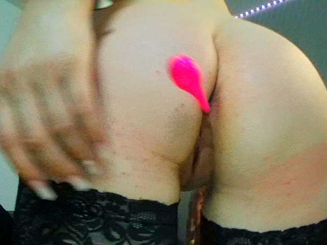 dixielaryss's BongaCams show and profile