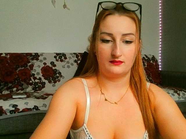 dixielaryss's BongaCams show and profile