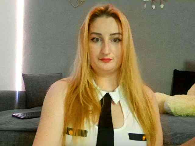 dixielaryss Live Webcam on BongaCams