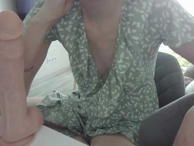 IRINKA-88's BongaCams show and profile