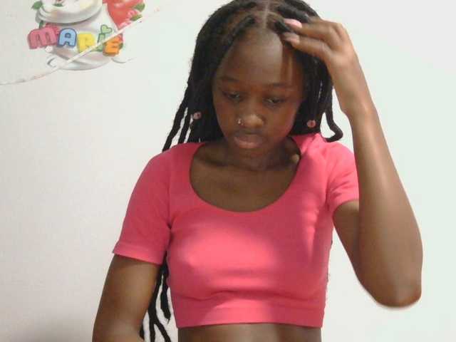 Melaninqueen19's BongaCams show and profile