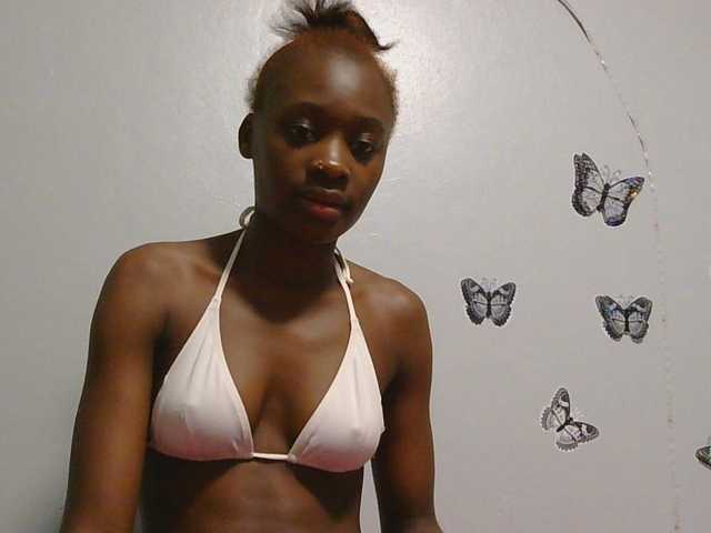 Melaninqueen19's Thumb Image