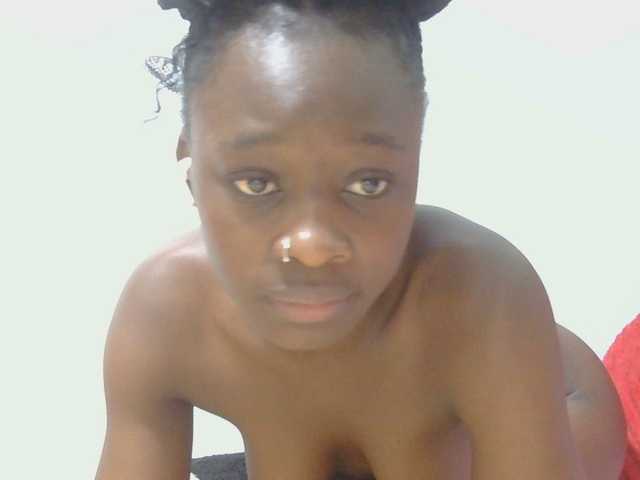 Melaninqueen19's BongaCams show and profile