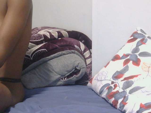 Melaninqueen19's BongaCams show and profile