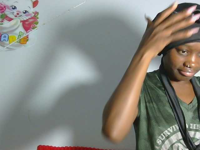 Melaninqueen19's BongaCams show and profile