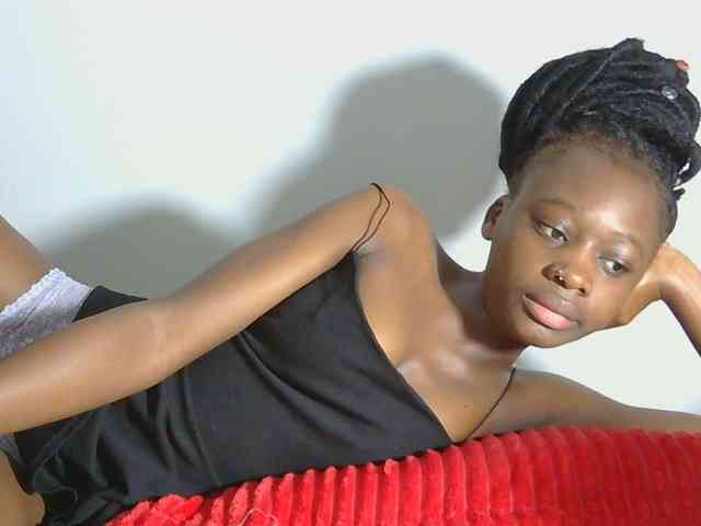 Melaninqueen19 webcam