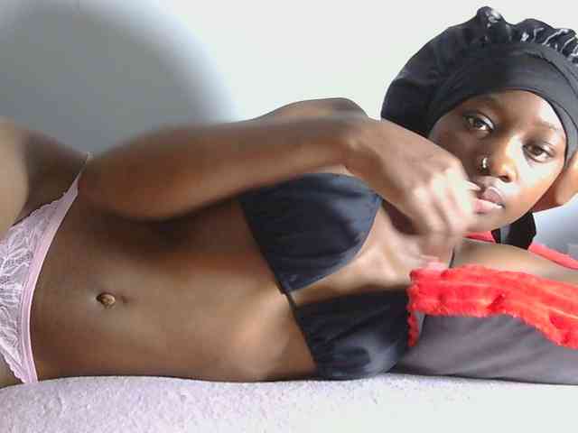 Melaninqueen19 webcam