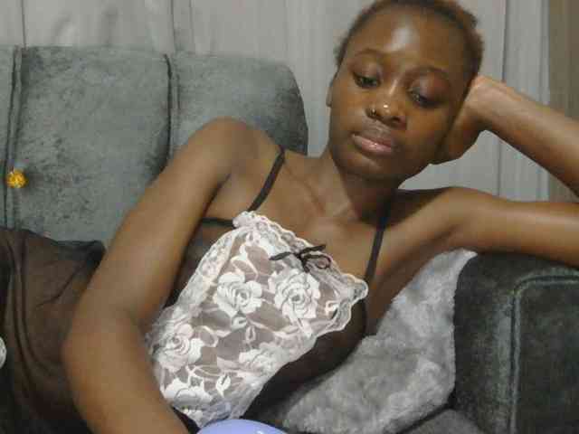 Melaninqueen19 webcam