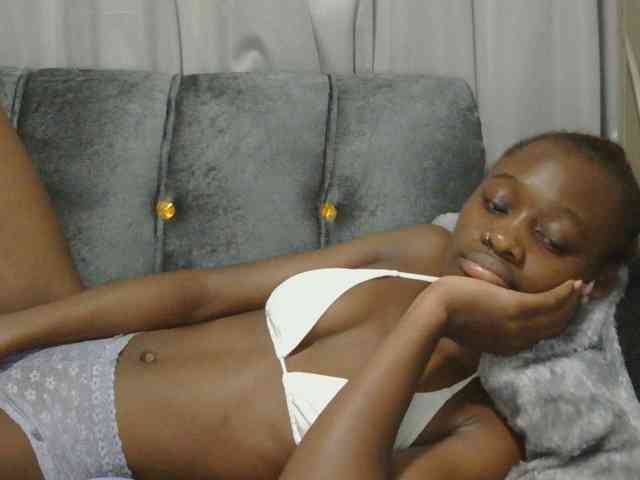 Melaninqueen19 webcam