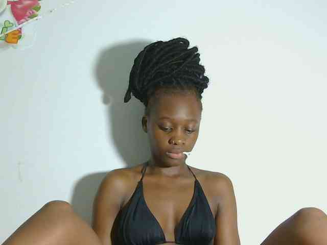 Melaninqueen19 webcam