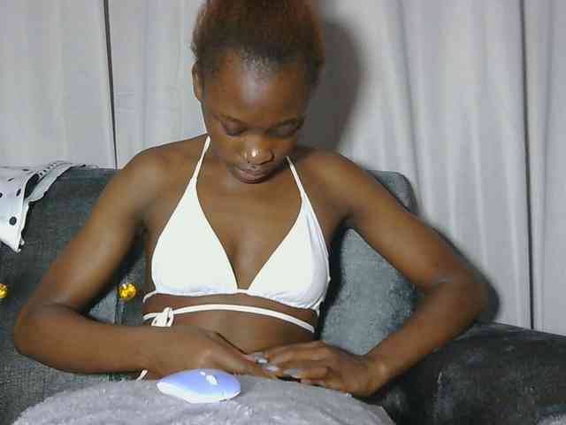 Melaninqueen19 webcam