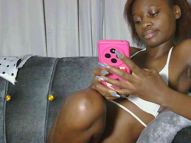 Melaninqueen19 webcam