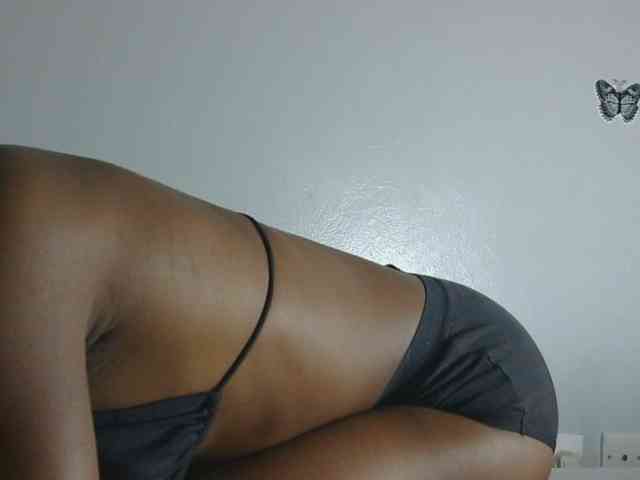 Melaninqueen19 webcam
