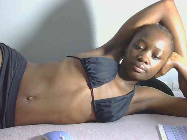 Melaninqueen19 webcam