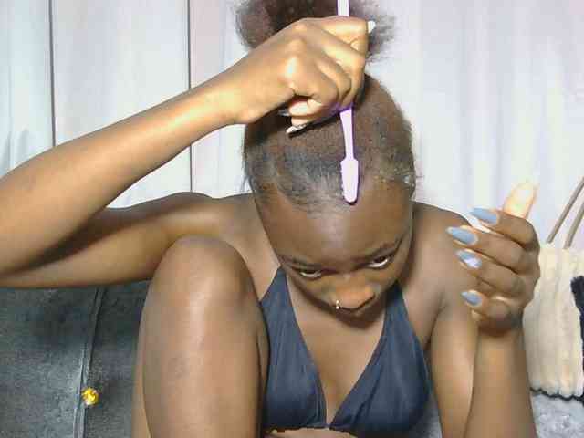 Melaninqueen19 webcam