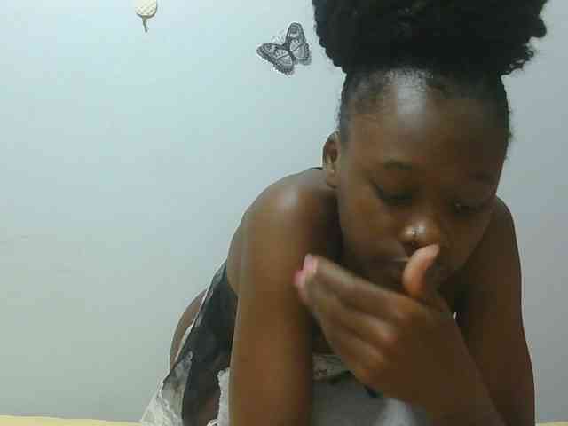 Melaninqueen19 webcam