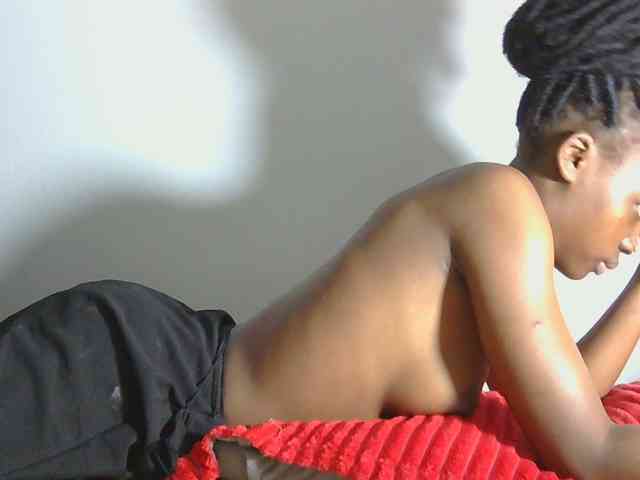 Melaninqueen19 webcam