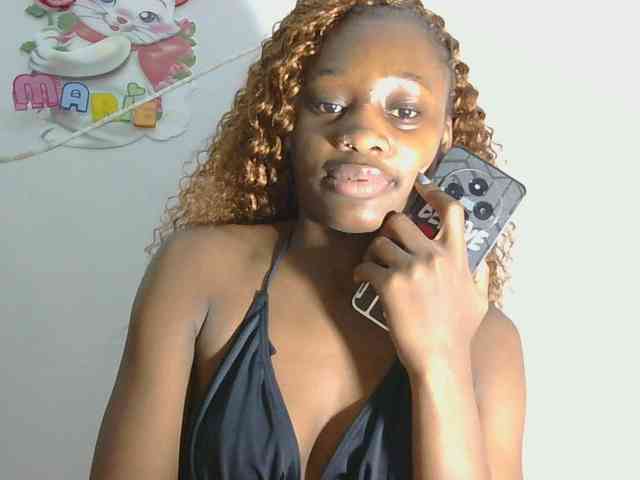 Melaninqueen19 webcam