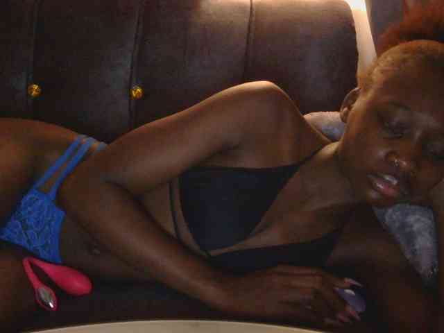 Melaninqueen19 webcam