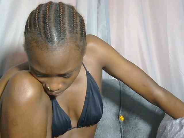 Melaninqueen19 webcam