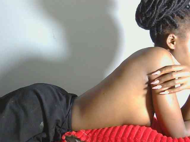 Melaninqueen19 webcam