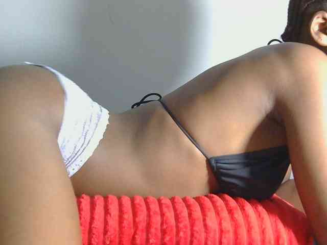 Melaninqueen19 webcam